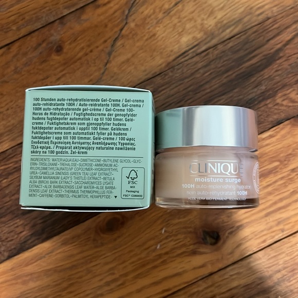 NIB Clinique Moisture Surge 100hr 1.0oz - Picture 5 of 5